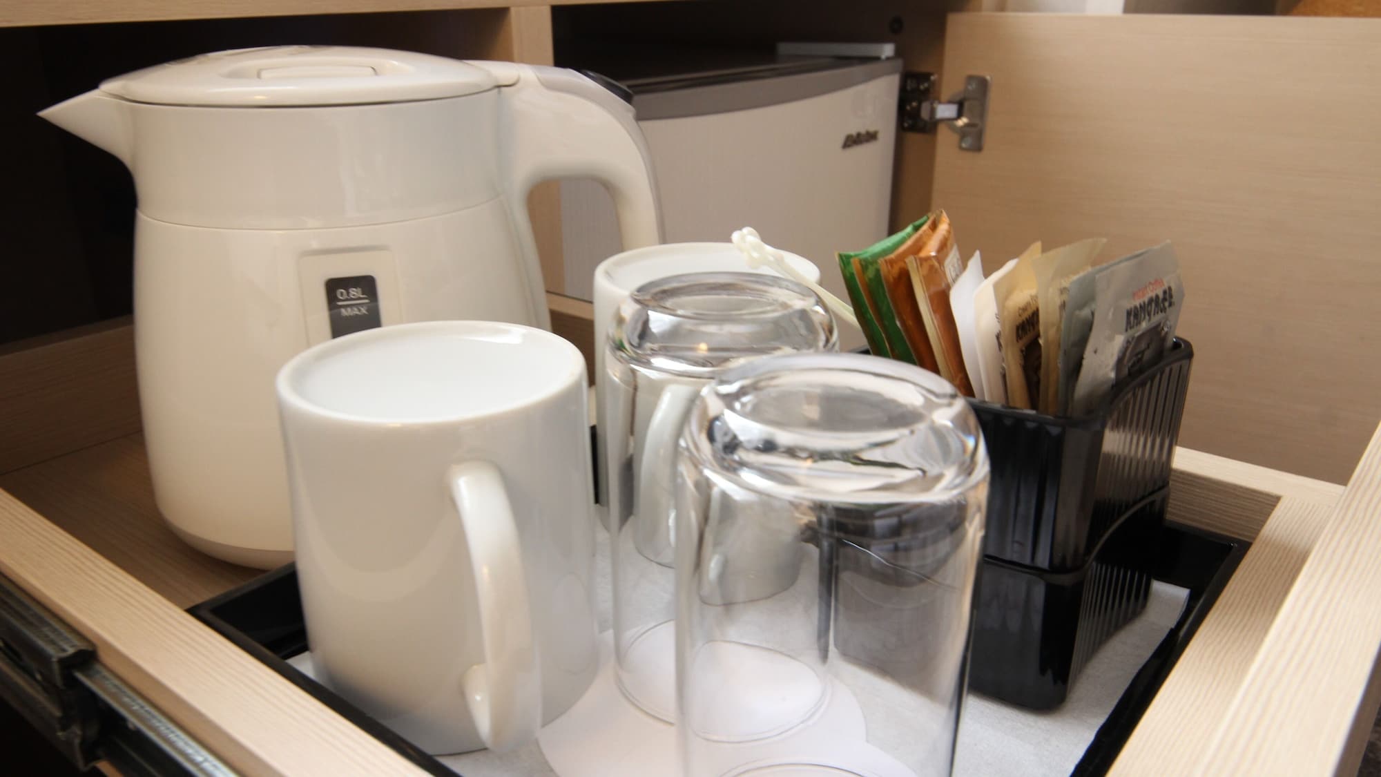 高层标准特大床房