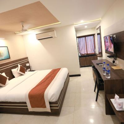 Premium Double Room, 1 Double Bed, City View The Suncity Promo Code