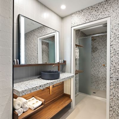 Guest Room - Queen Eden Oak Geelong Promo Code