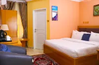 Madaki's Executive Suites
