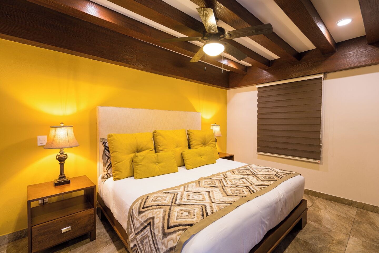 豪华联排别墅，2卧室，夹层