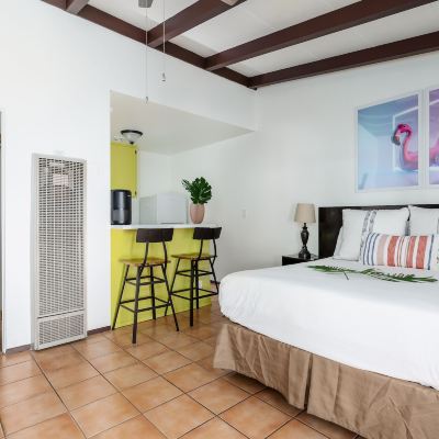 Superior Queen Room Float Palm Springs Promo Code
