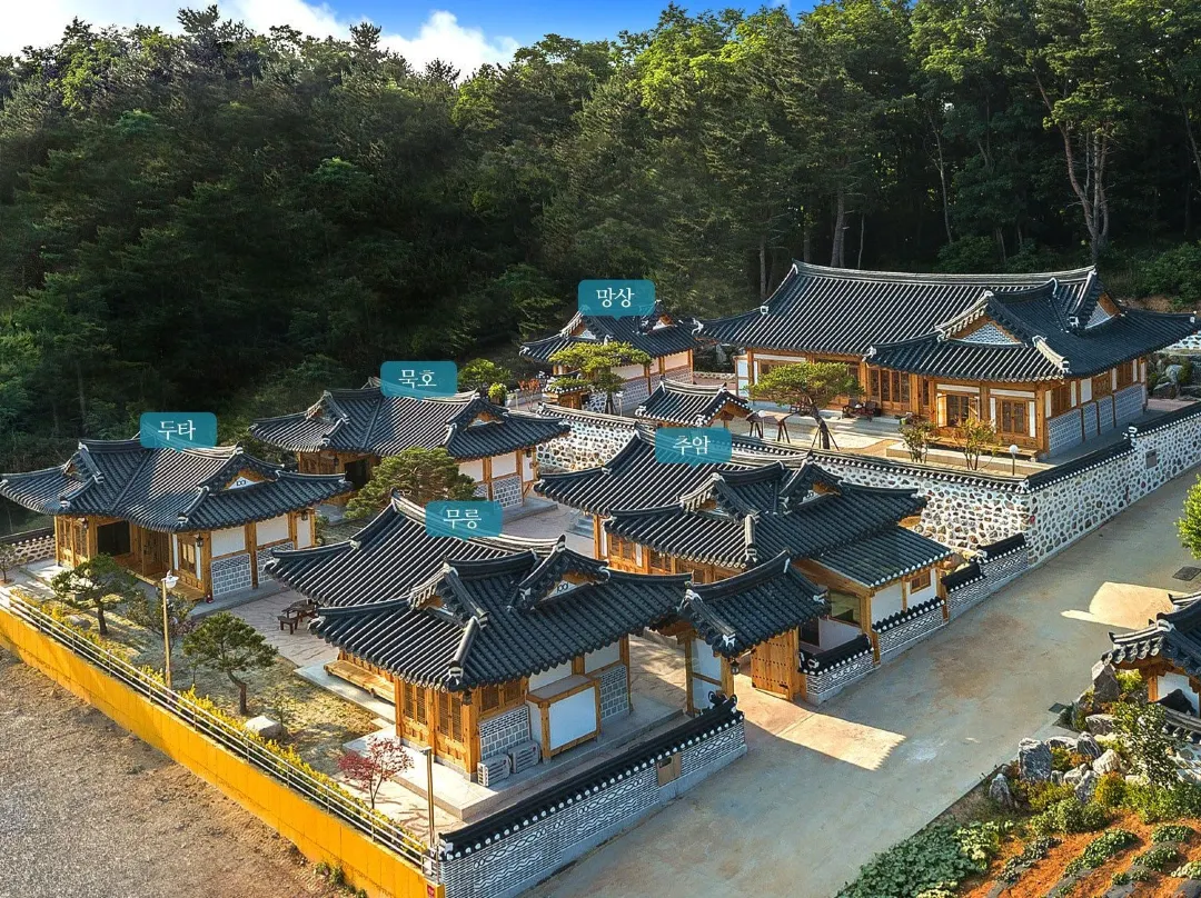 Donghae Hanok Donganjae - 동해시