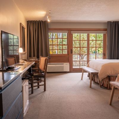 2 Queen Bed, River View (Deluxe Ground Floor) The Lodge at Riverside Promo Code