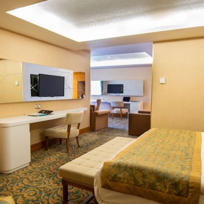 Family Room Cam Thermal Resort Spa Convention Center Promo Code