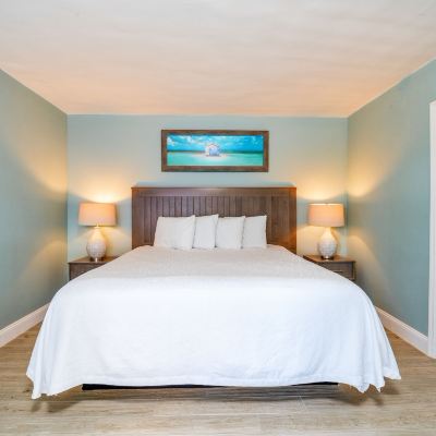 King Suite with Sofa Bed Rainbow Bend Resort Promo Code