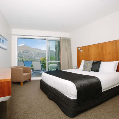 Poolside Two Bedrooms Apartment Lakeside Apartments Promo Code
