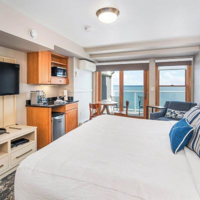 Condo, 2 Bedrooms, Lake View Beacon Pointe on Lake Superior Promo Code