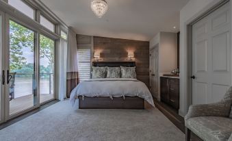 Carriage House New Hope - Housity