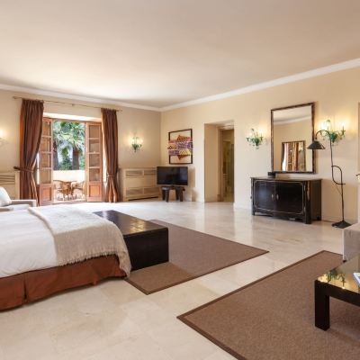 Comfort Suite Son Julia Country House Promo Code