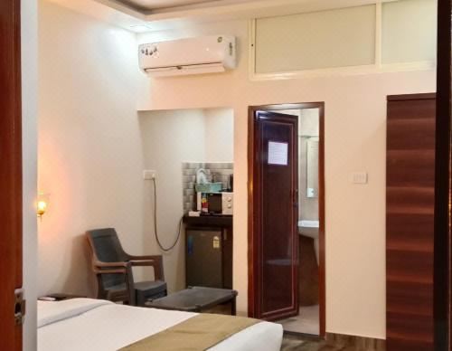 La Sea Vue Goa Deluxe King Room