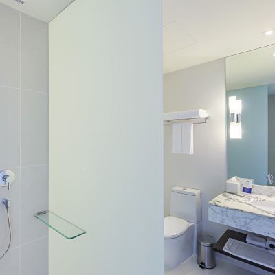 標準雙床房 禁煙 曼谷暹羅智選假日酒店 （SHA Extra Plus）優惠