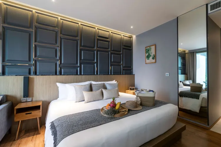 Deluxe King Room With Sky Bath