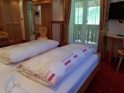 带阳台的三人房