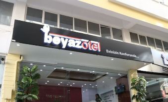 Beyaz Otel - Housity