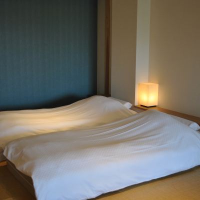 帶有扁柏木室內浴池的客房 【供2到4人入住的日式房】 【日式房】 【無煙】 【山脈景觀】 世界遺產隱宿 果實之森優惠