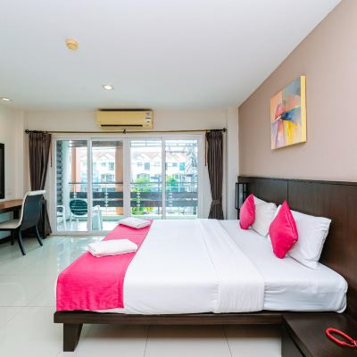 精緻套房 OYO 241 薩迪特拉達納酒店優惠