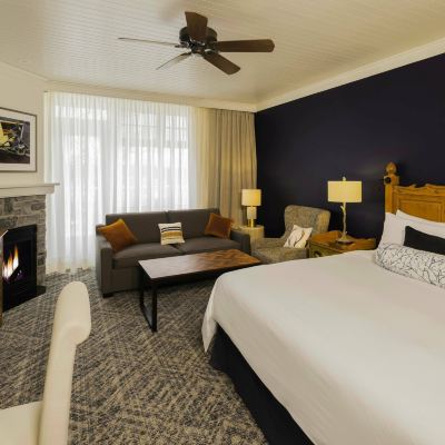 Paignton House, Studio, 1 King, Sofa Bed, Courtyard View JW Marriott the Rosseau Muskoka Resort & Spa Promo Code