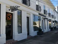 Amazing Suite nestled in downtown Corinth Hotel di Corinth