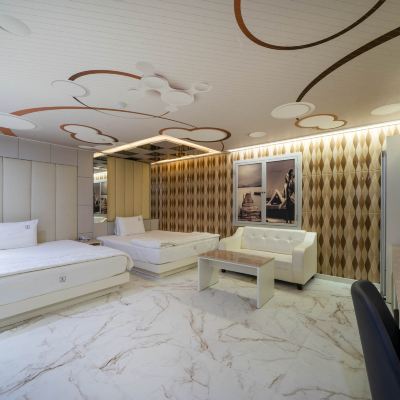 Deluxe Twin (All Bedding in All Room Replaced, Bathtub) Khan Motel Promo Code