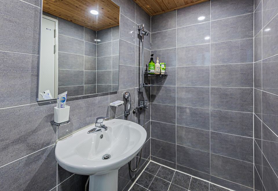 别墅房203，带泳池