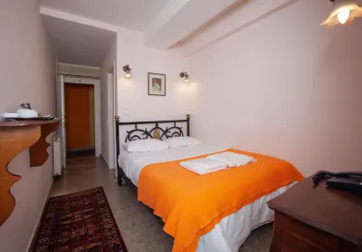 Byron Traditional Hotel Hotel di 