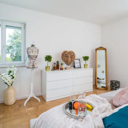 EG L 70m2 2-Zimmer Wohnung