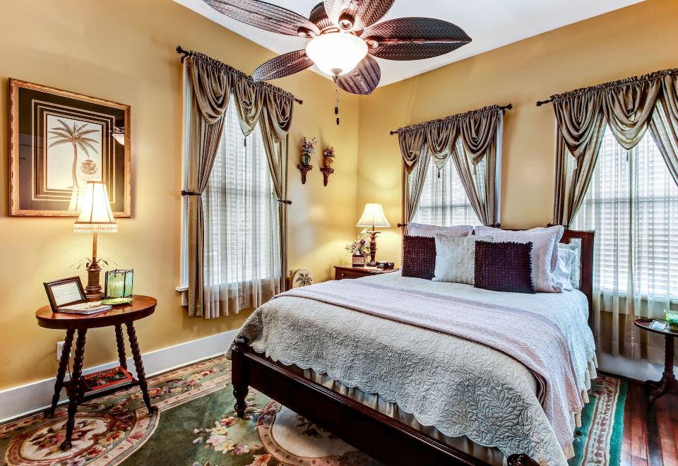 Green Palm Inn Suite, Private Bathroom (Palmetto Suite)