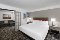 La Quinta Inn & Suites by Wyndham Houston Bush IAH South