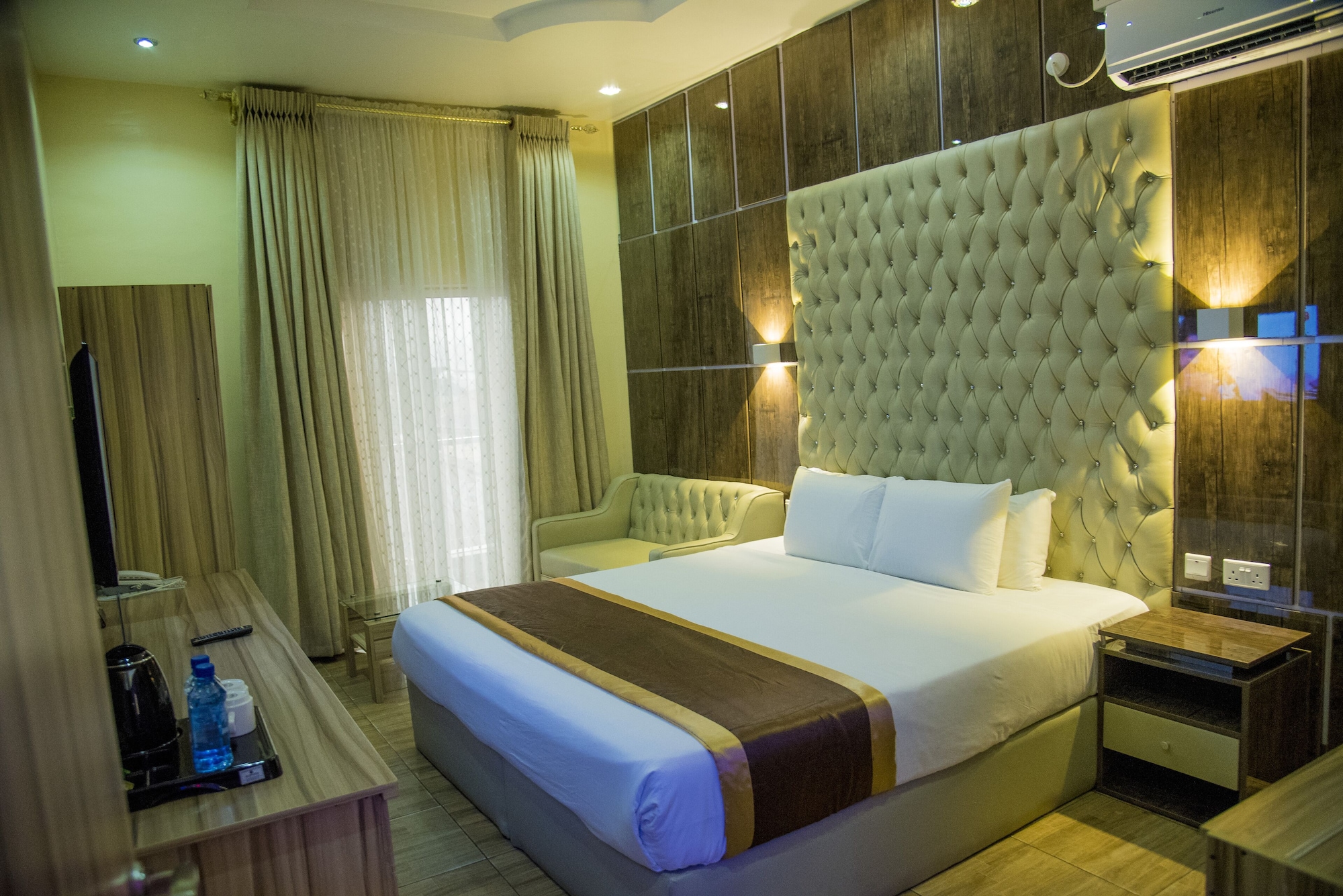 行政特大床套房