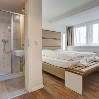 Double Room (2) Boutique 030 Hannover City by Ina Promo Code