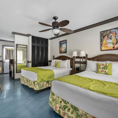 2 Queen Bed Suite Caliente Tropics Promo Code