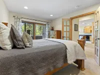 Eagle-Vail Townhome w/ Private Spa! - Minutes from Vail and Beaver Creek! Hotele w: Eagle-Vail