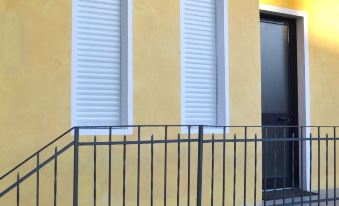 DOMUS Hotel - Housity