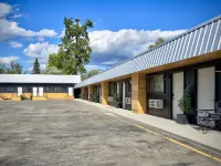 Outdoors Inn Hotels in Ponderay