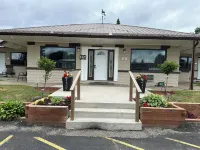 Champlain Motor Inn