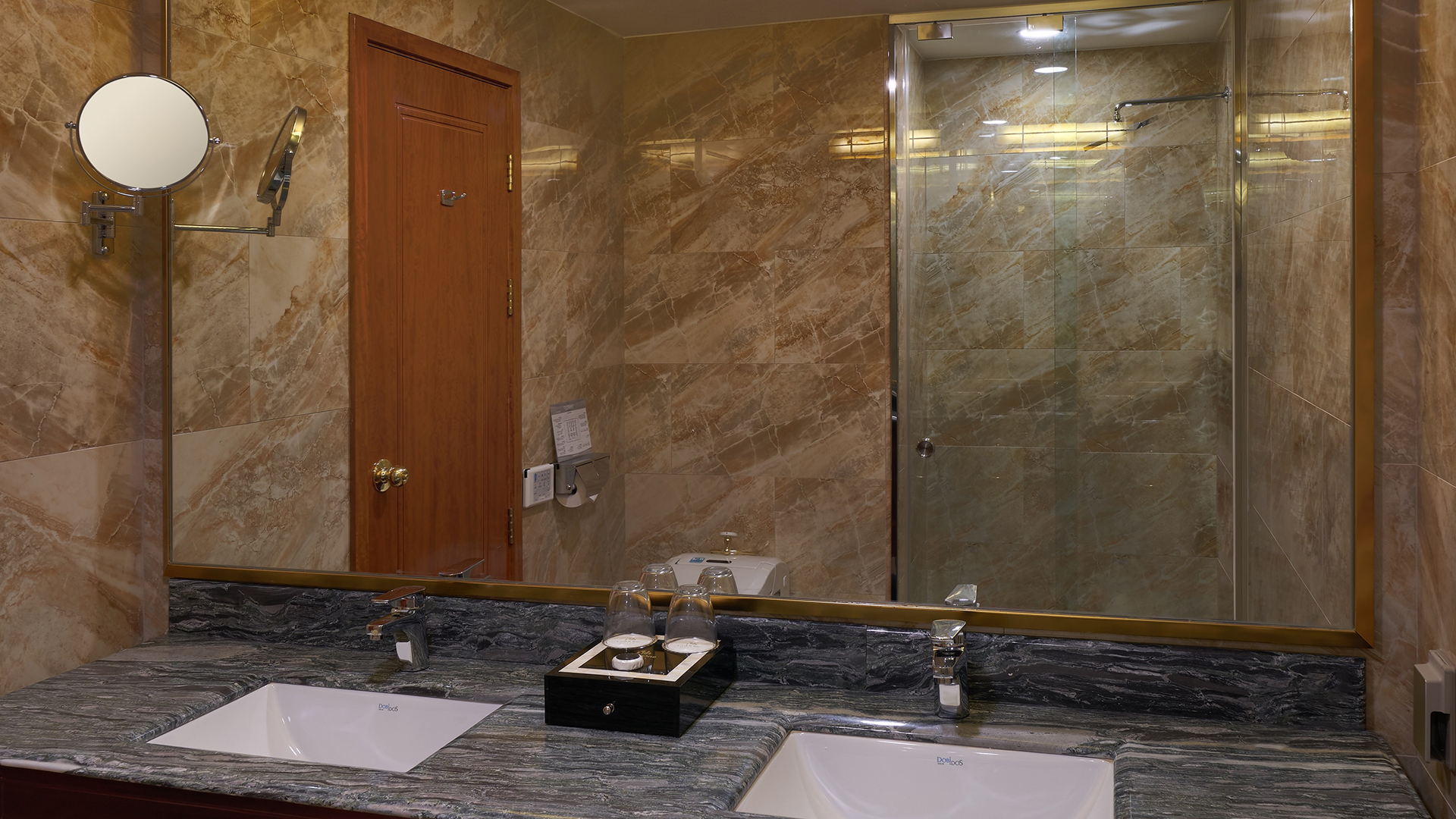 皇家海景房套房 （Jacuzzi）