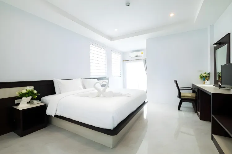 ห้องซูพีเรียร์ เตียงใหญ่ 1 เตียง