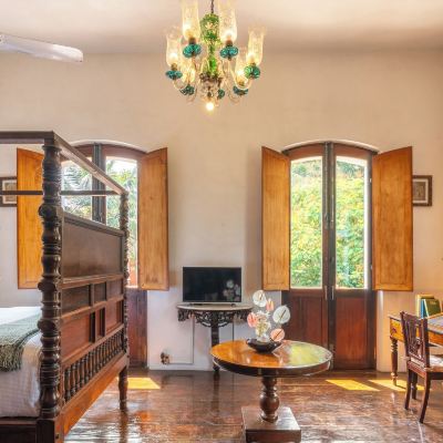 Luxury Queen Suite Le Dupleix Promo Code