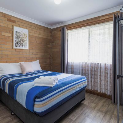 Three-Bedroom Chalet with Garden View Emu Beach Chalets Promo Code