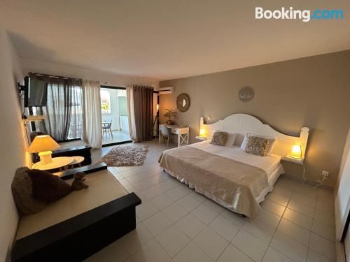 带露台一室公寓