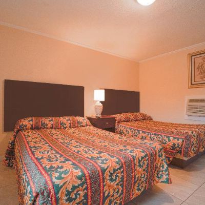 Quadruple Room With 2 Queen Beds Texana Inn Promo Code