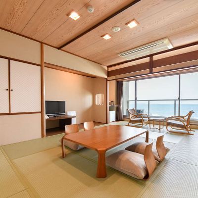 Standard Japanese Style Corner with Bath and Ocean View-Non Smoking