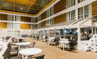 Superior Inn Hotel and Conference Centre Thunder Bay - Housity