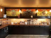 Quality Inn & Suites PE Trudeau Airport Hotels in Dorval