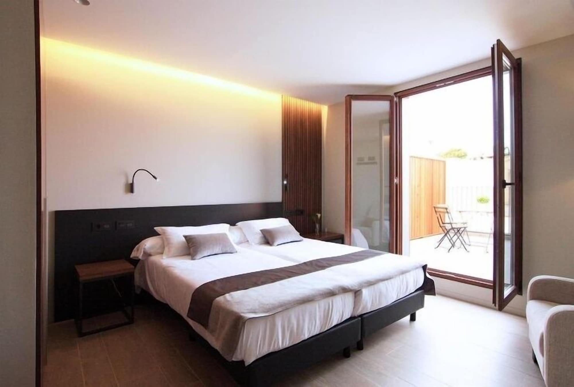 带露台的高级三人间