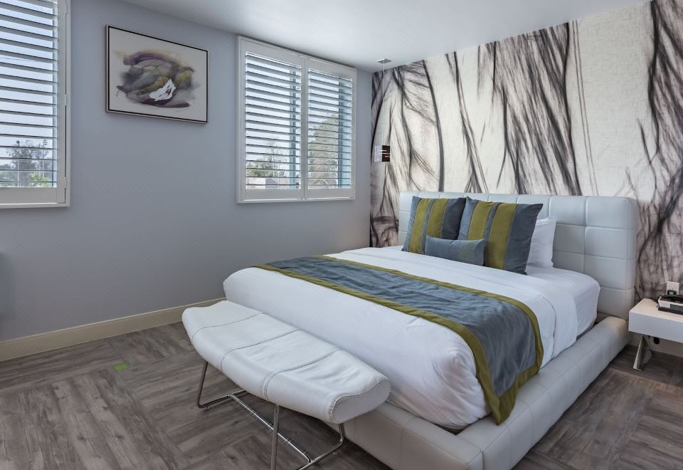 Lexen Hotel - North Hollywood Near Universal StudiosAccessible Classic King Room