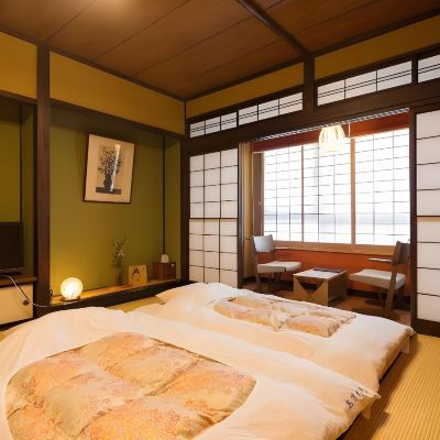 トイレとシャワー付き10畳の和室 飛騨高山温泉　旅館あすなろ クーポン