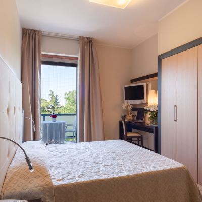 優質雙人房 伊利特套房酒店優惠