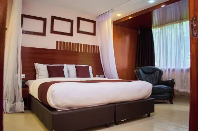 Golf Hotel Kakamega Отели в г. 